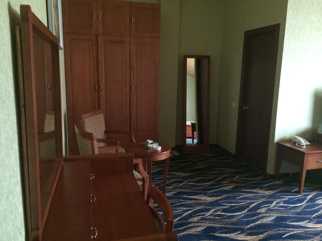 Nairi Hotel Джермук Екстериор снимка