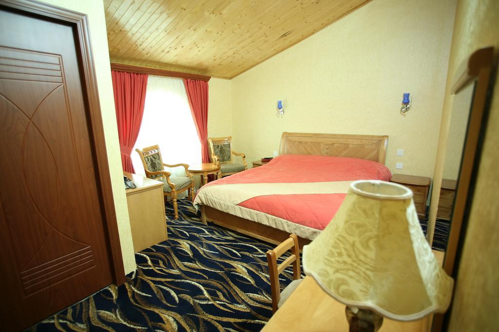 Nairi Hotel Джермук Екстериор снимка