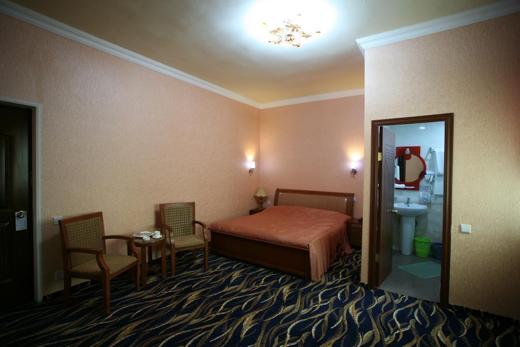 Nairi Hotel Джермук Екстериор снимка