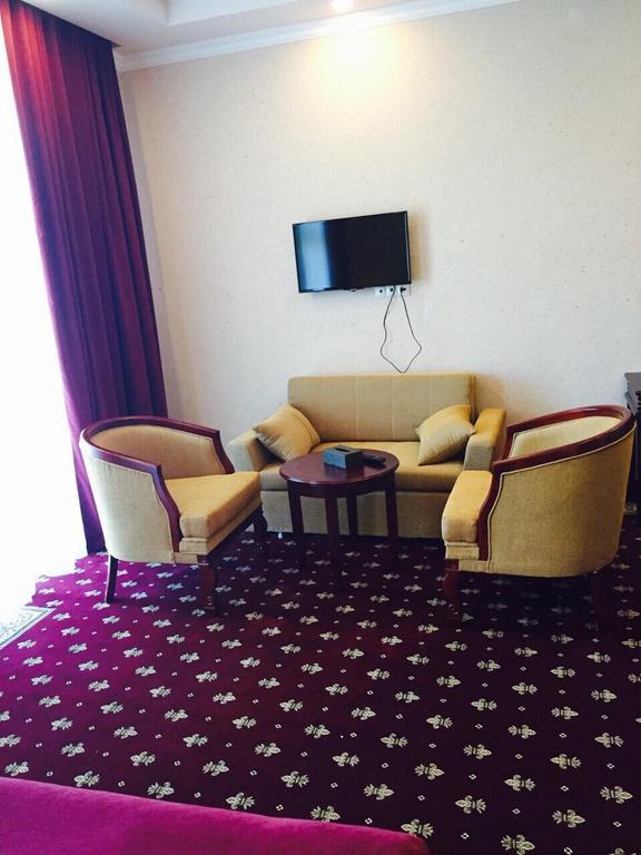 Nairi Hotel Джермук Екстериор снимка